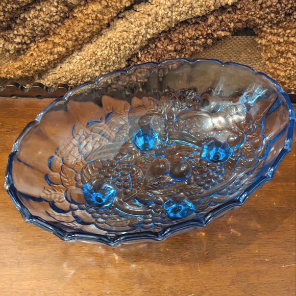 Indiana Glass Ice Blue Footed Oval Fruit Bowl Garland Pattern - Picture 4 of 7